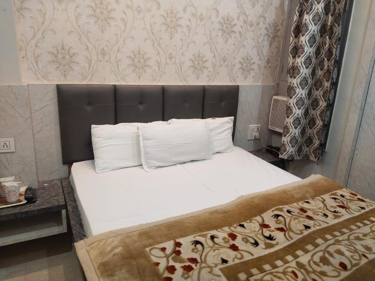 Hotel Gateway Kailash Varanasi Eksteriør billede