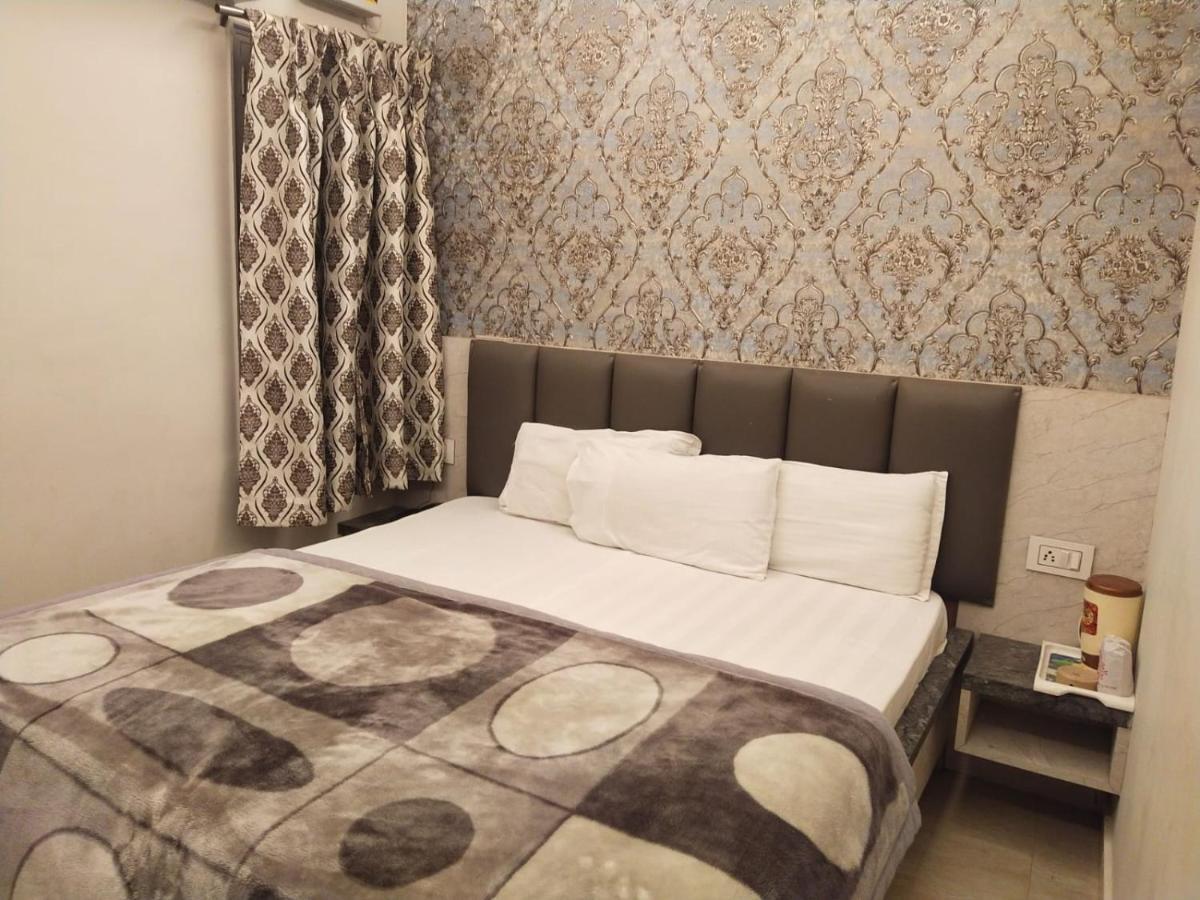 Hotel Gateway Kailash Varanasi Eksteriør billede