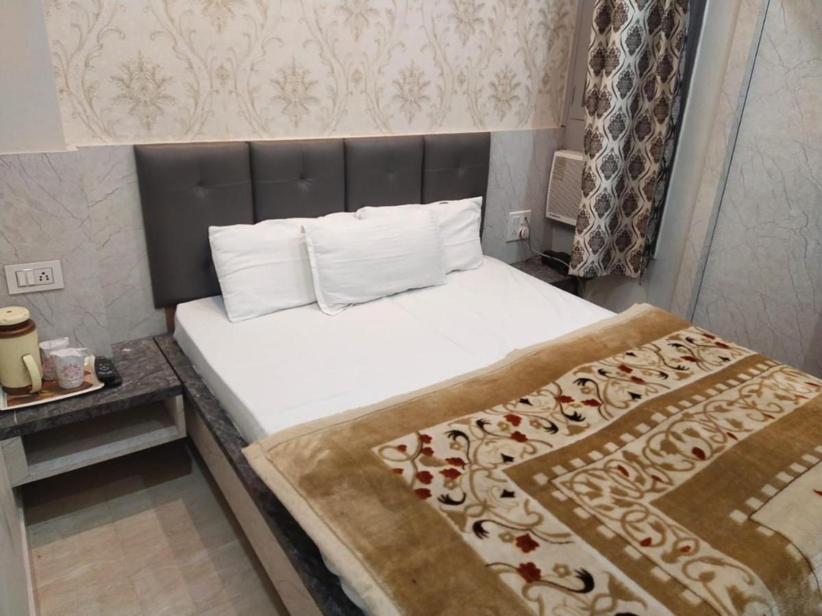 Hotel Gateway Kailash Varanasi Eksteriør billede