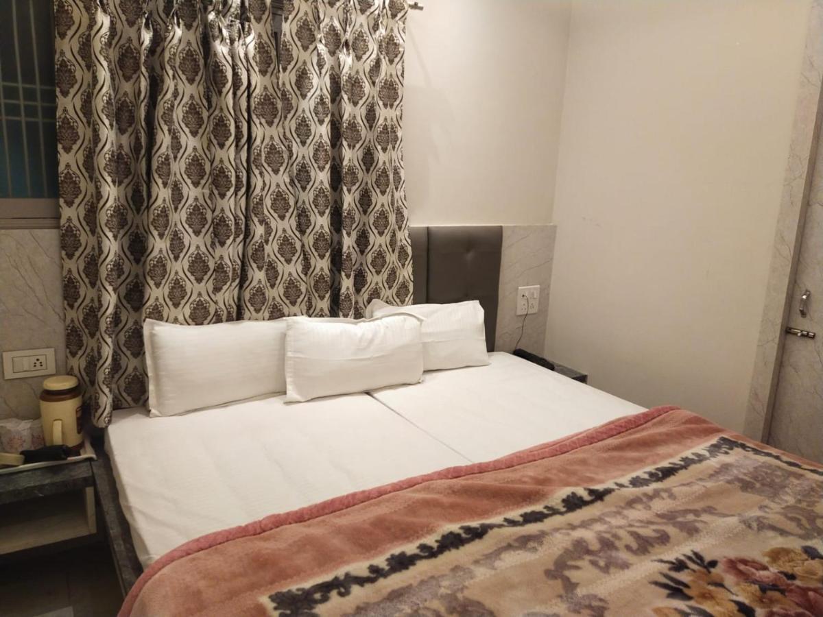Hotel Gateway Kailash Varanasi Eksteriør billede
