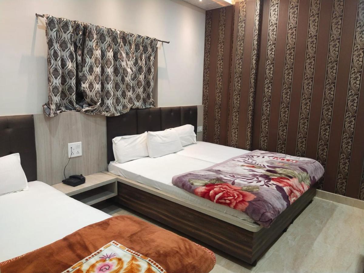 Hotel Gateway Kailash Varanasi Eksteriør billede