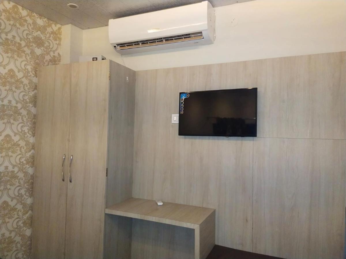 Hotel Gateway Kailash Varanasi Eksteriør billede