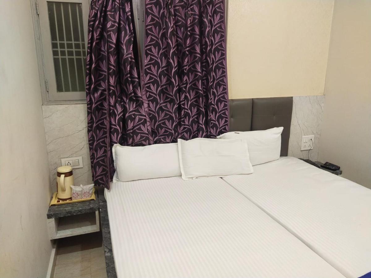 Hotel Gateway Kailash Varanasi Eksteriør billede
