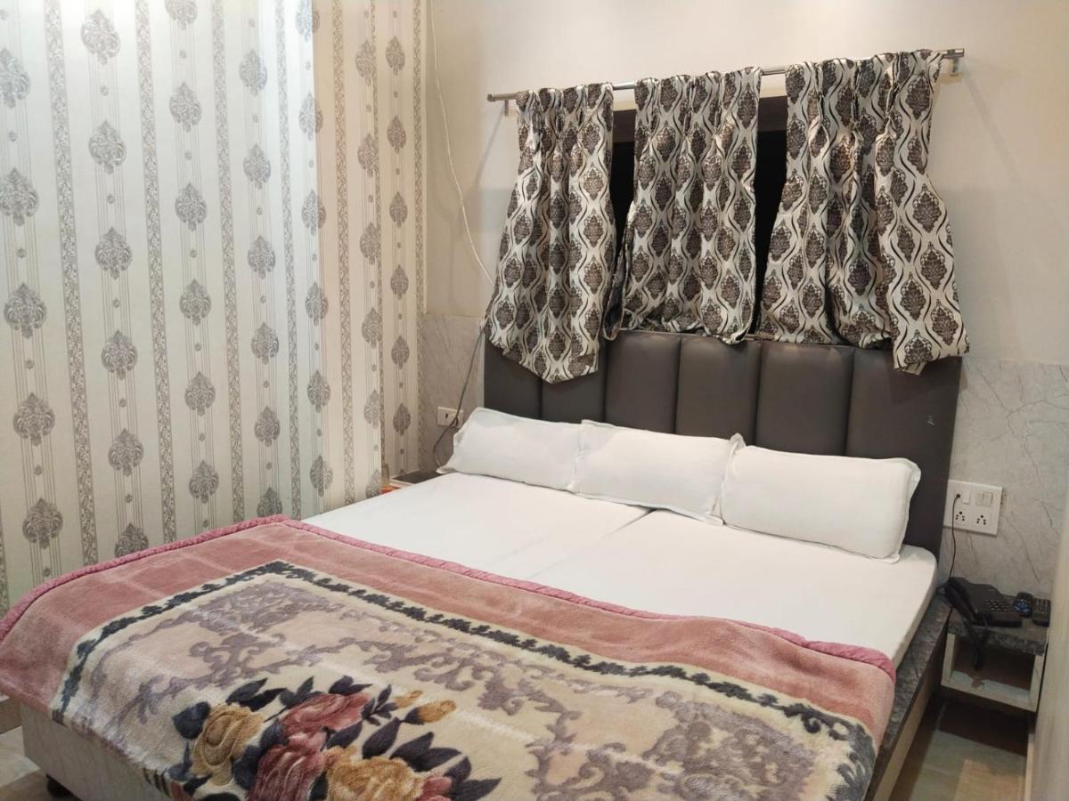 Hotel Gateway Kailash Varanasi Eksteriør billede